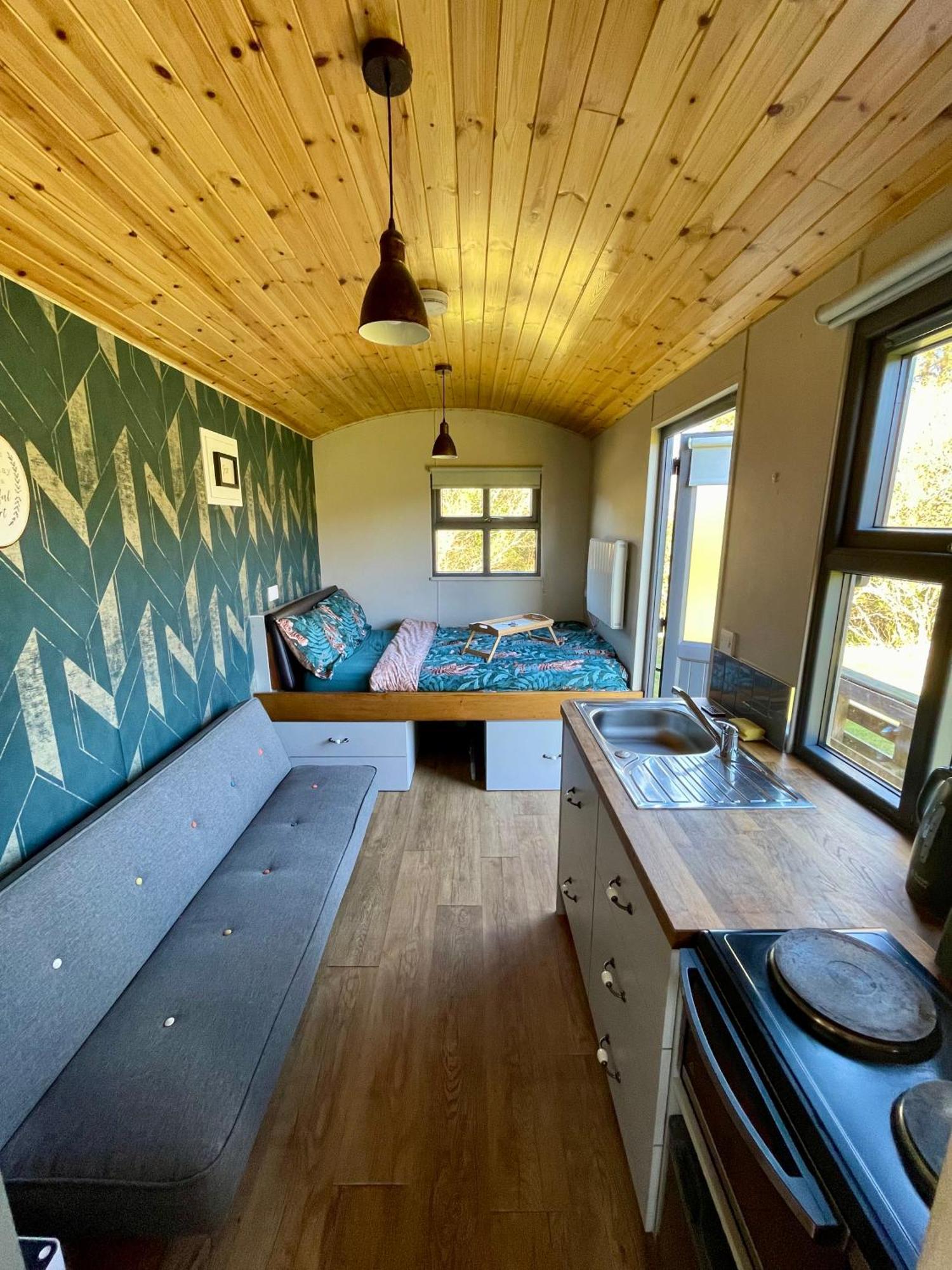 Hotel Stepping Stones Glamping Little Red Bantry Exterior foto